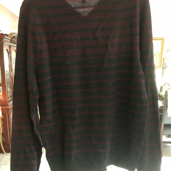 NWT’s men’s sweater - Picture 3 of 3